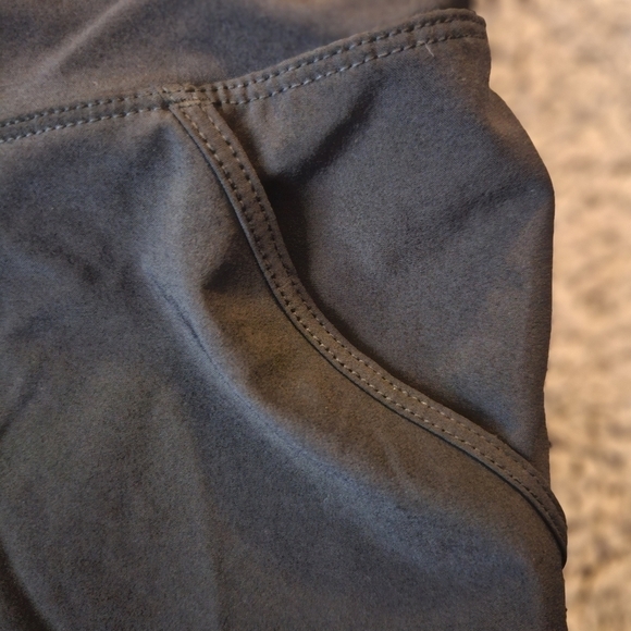 Danskin Womens Black Skort Sz M Tennis Gold Pickleball - Picture 4 of 9